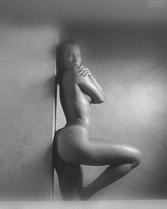 Ste28a Nude Leaks Photo 3