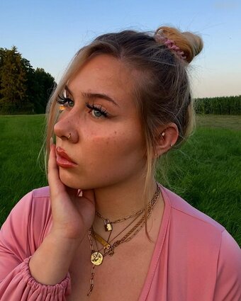 Steffihmn / steffi_hmn Nude Leaks OnlyFans Photo 27