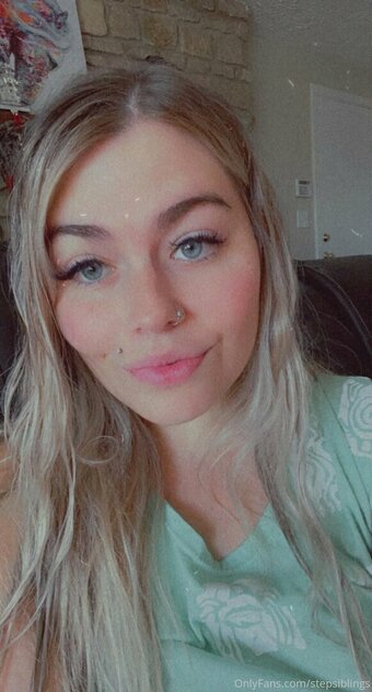 stepsiblings Nude Leaks Photo 5