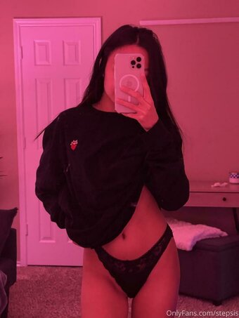 stepsis Nude Leaks Photo 4