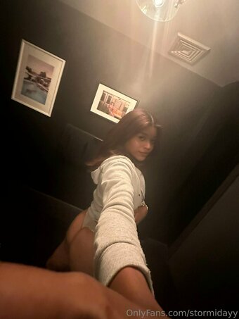 stormidayy stormidayy