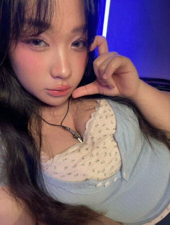 Strawbebee / Waifu-Chan / strawbibbie / strawbibbies Nude Leaks Photo 1