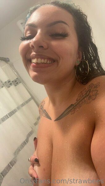 strawbees Nude Leaks Photo 22