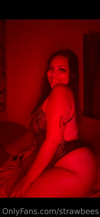 strawbees Nude Leaks Photo 27