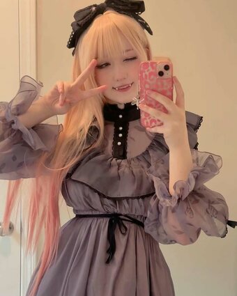 Strawbemees / Sapphiree.buni Nude Leaks Photo 1