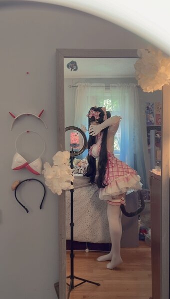 Strawbemees / Sapphiree.buni Nude Leaks Photo 12