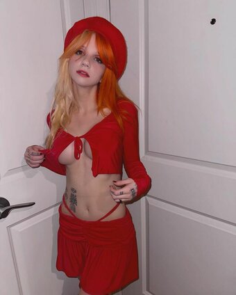 strawberryswitch / https: / urliability Nude Leaks OnlyFans Photo 13