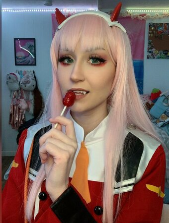 Strawbrrybb / strawbrrycosplay Nude Leaks Photo 4