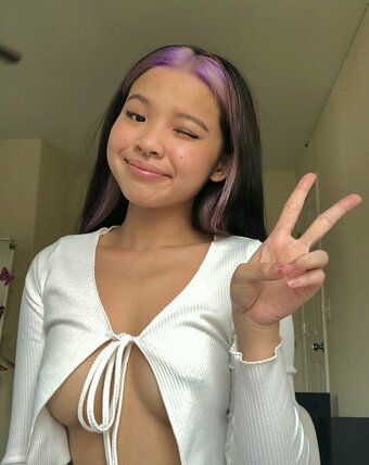 stuffdanimllvr / _ashleymayer_ / wrappedindesire Nude Leaks OnlyFans Photo 7