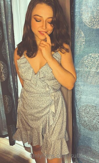 subbutton Nude Leaks Photo 22