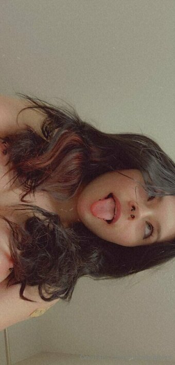 subbybubbles Nude Leaks Photo 11