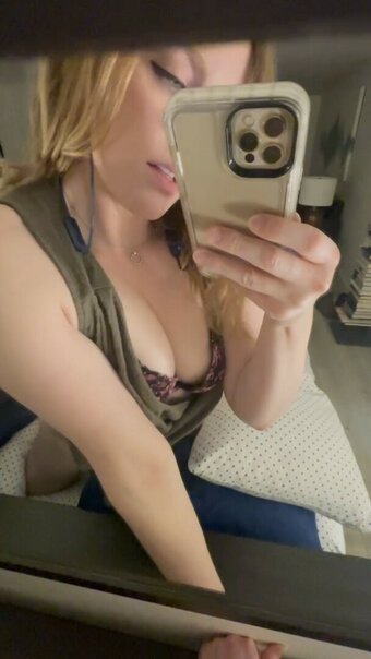 SubmittedRose / peacedotsproject Nude Leaks OnlyFans Photo 16