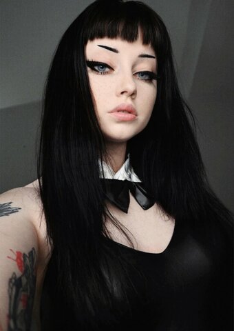 Sugarf4riy / Arisa Vurr / sugarf4iry Nude Leaks OnlyFans Photo 8
