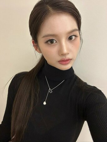 sullyoon Nude Leaks Photo 2