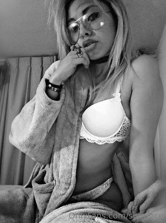 sumerce Nude Leaks Photo 2