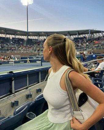 sumgoodeats / Emma Hunter Nude Leaks Photo 13