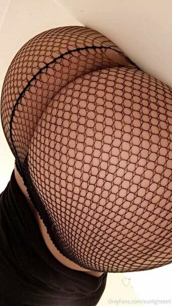 sunlightdoll / myraisshortt Nude Leaks OnlyFans Photo 3