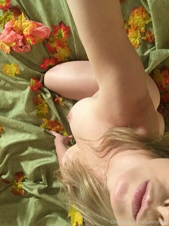 sunnylanefree Nude Leaks Photo 25