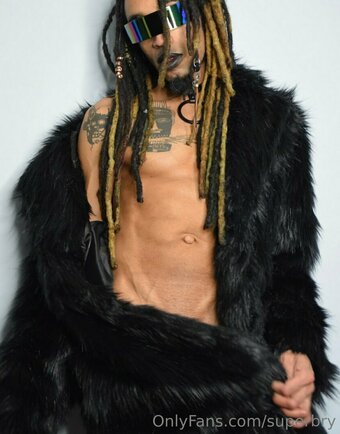 superbry Nude Leaks Photo 22