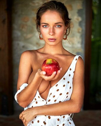 Supermodels / amelielou Nude Leaks OnlyFans Photo 16