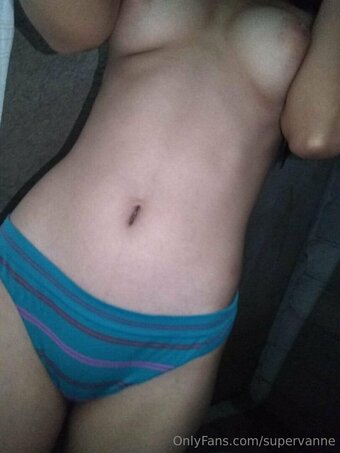 supervanne Nude Leaks Photo 22