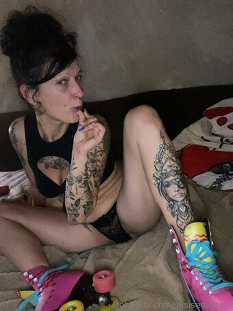 susiseduction Nude Leaks Photo 9