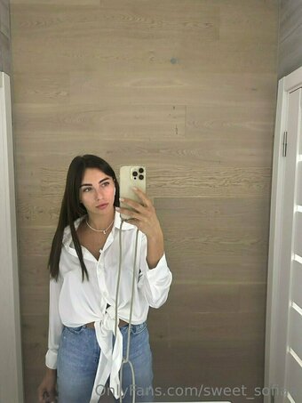 sweet_sofiaa / sweet_sofiaa_ Nude Leaks OnlyFans Photo 18