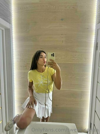 sweet_sofiaa / sweet_sofiaa_ Nude Leaks OnlyFans Photo 27