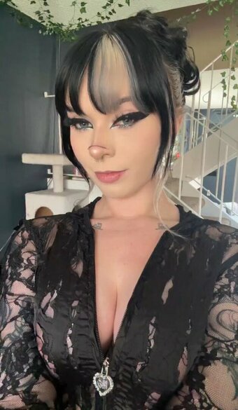 sweetermuffin Nude Leaks Photo 4