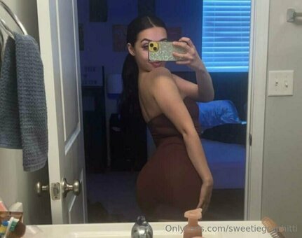 sweetiegraphitti / sweetiegraffitiparty Nude Leaks OnlyFans Photo 6