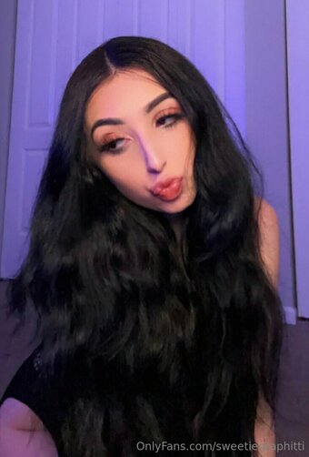 sweetiegraphitti / sweetiegraffitiparty Nude Leaks OnlyFans Photo 21