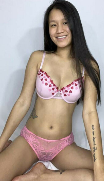 sweetkimura / bobashark420 / happy.octopus419 Nude Leaks OnlyFans Photo 2