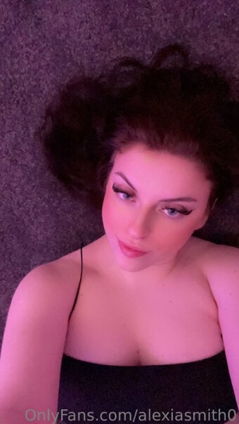 Sweetlittlealexia / alexiasmith0 / devolynn Nude Leaks OnlyFans Photo 1