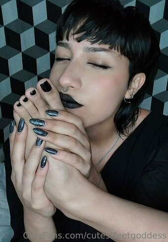 switchy.demon Nude Leaks Photo 29