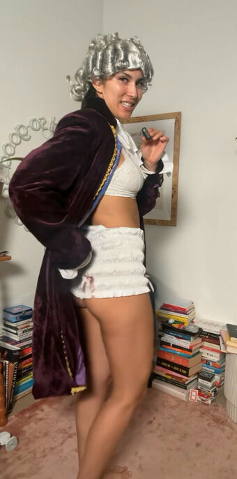 sydsogood // Sydnee Goodman