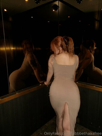 tabbbethaaafree Nude Leaks Photo 2