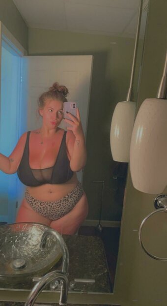 Tabitha R / tab0301 / tabayy_ / tabitha.r / trs31 Nude Leaks OnlyFans Photo 1