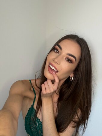 tara_tiny Nude Leaks Photo 22