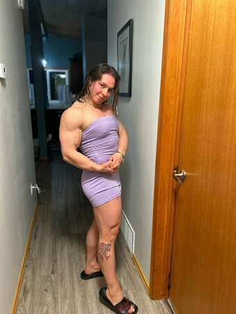 taragreenwebber Nude Leaks Photo 2