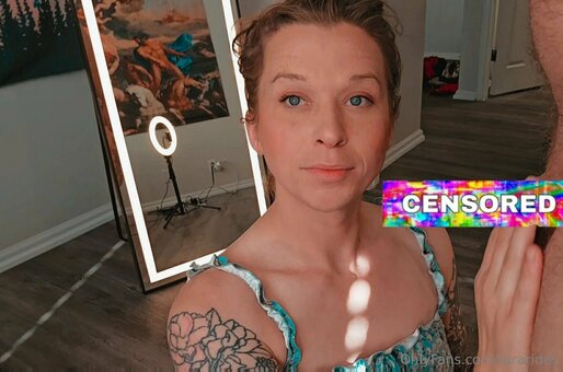 tararides Nude Leaks Photo 2