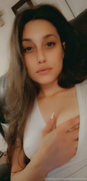 tastetherainbowfree Nude Leaks Photo 4