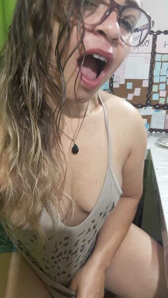 Tati Eckhardt / TatiEckhardt Nude Leaks Photo 13