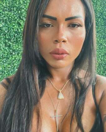 Taty Anna Neves Taty Anna Neves