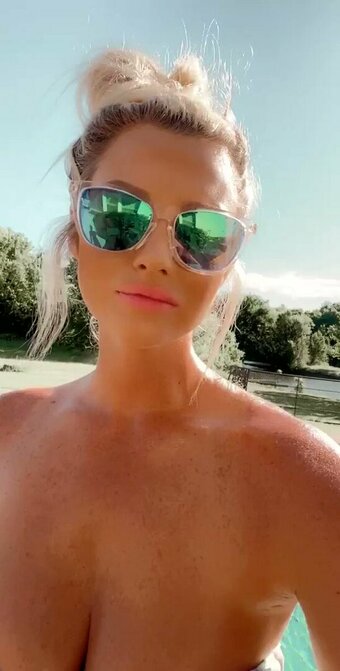 Taylorcusack Nude Leaks Photo 1