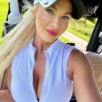 Taylorcusack Nude Leaks Photo 18