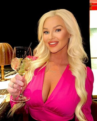 Taylorcusack Nude Leaks Photo 23