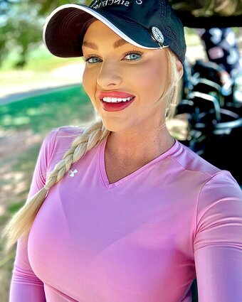 Taylorcusack Nude Leaks Photo 26