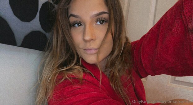 taylorhackerfree Nude Leaks Photo 10