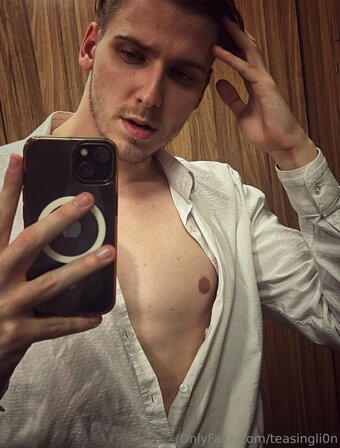 teasingli0n Nude Leaks Photo 3