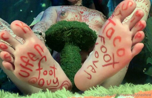 teasinglytrashed Nude Leaks Photo 12